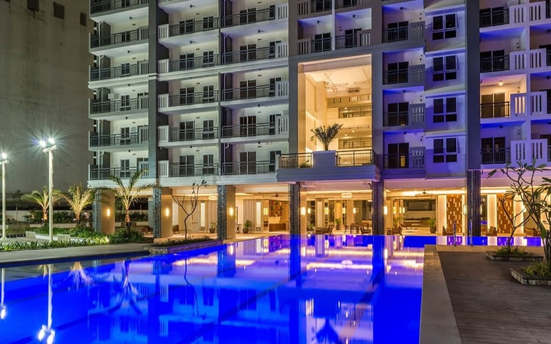 Premium 2BR Penthouse Condo for Sale in Sheridan Towers Facing BGC Skyline | DMCI Homes