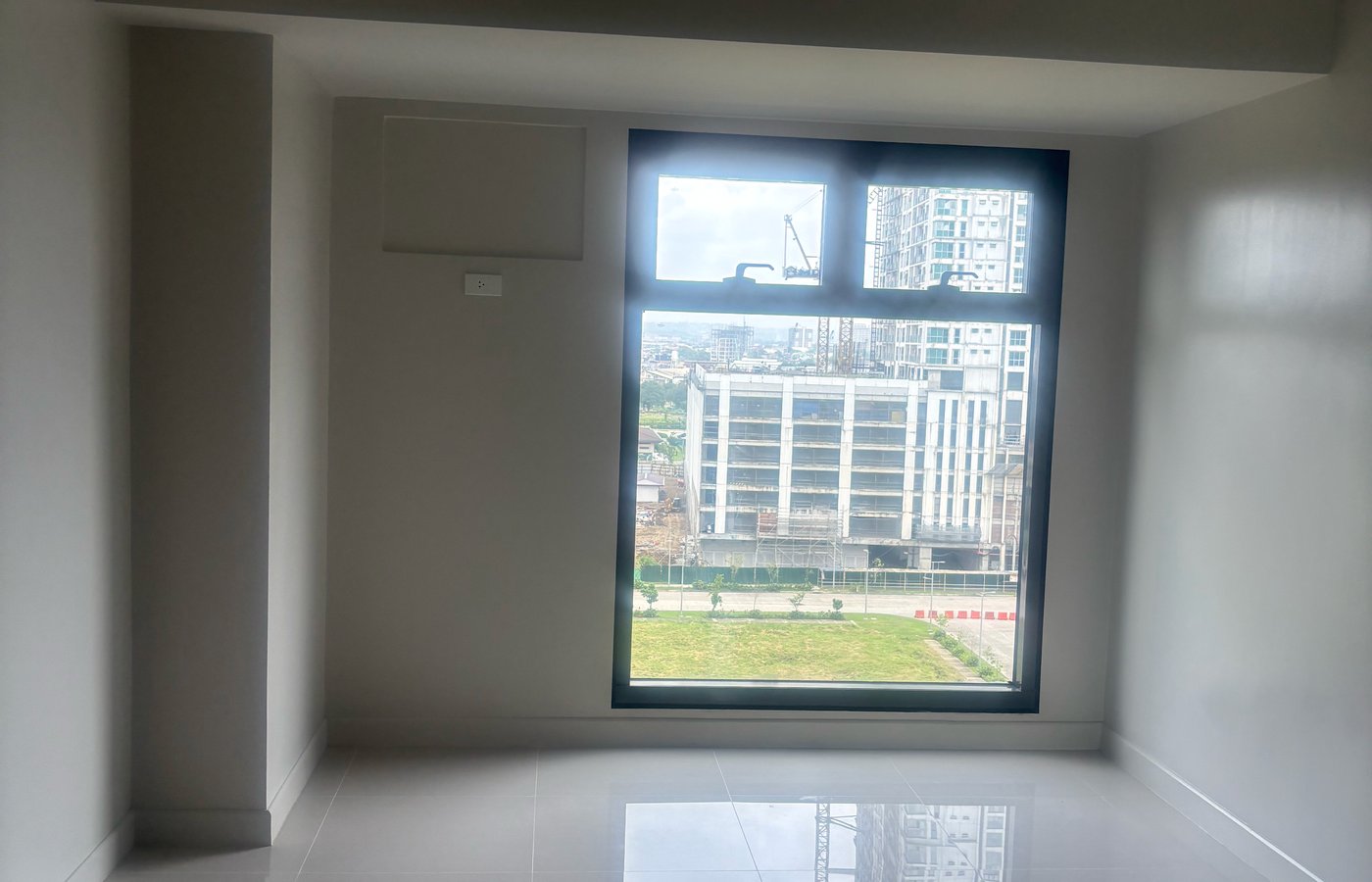 Photo 3 of 10 — Studio for rent, Pasig