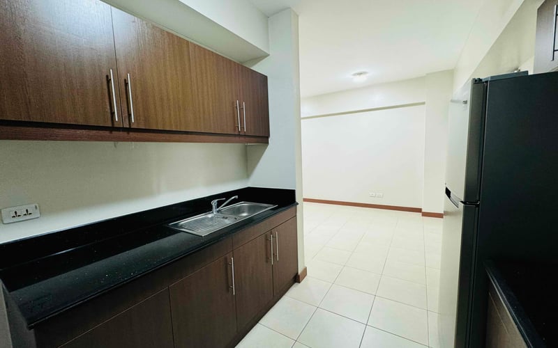 2BR Lower Penthouse Condo with Balcony at Flair Towers Mandaluyong DMCI Homes