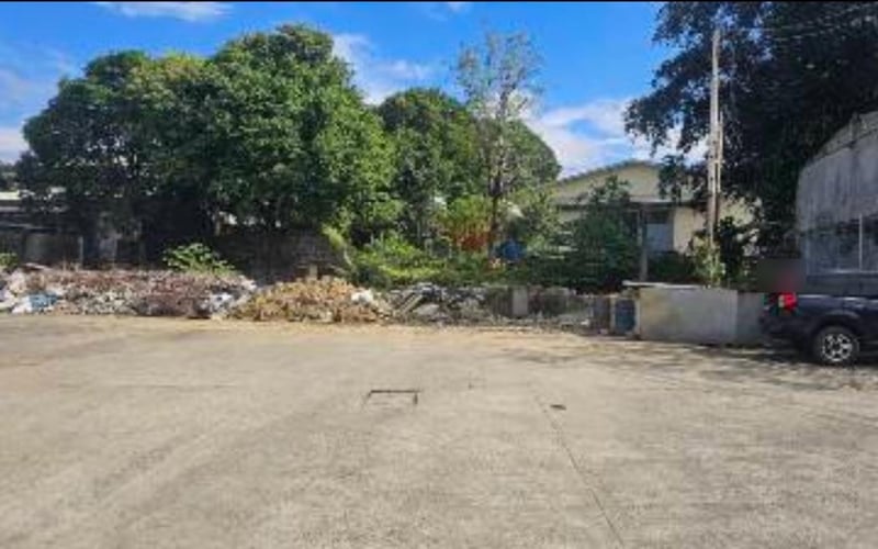 3,758 sqm Industrial Lot with Warehouses for Sale in Karuhatan, Valenzuela
