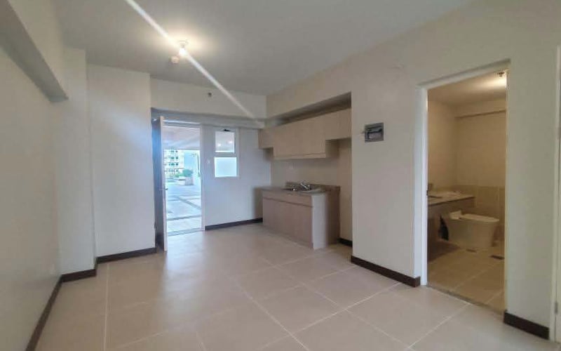 2BR Unfurnished Condo For Rent - The Oriana, QC