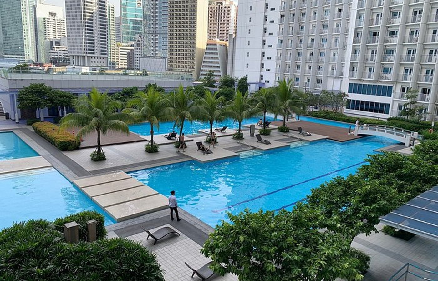 3br Condo in Makati