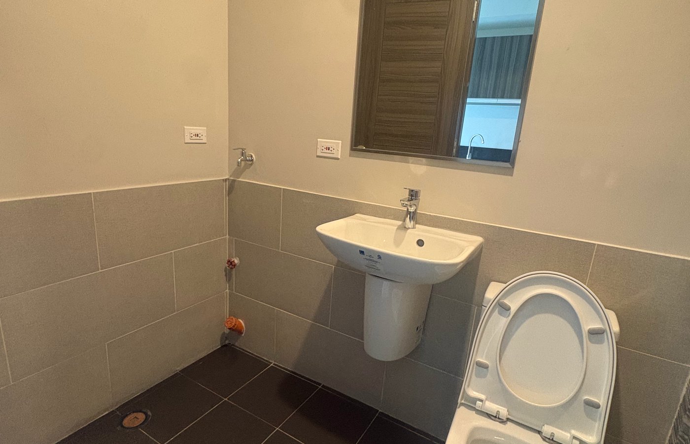 Photo 7 of 10 — Studio for rent, Pasig