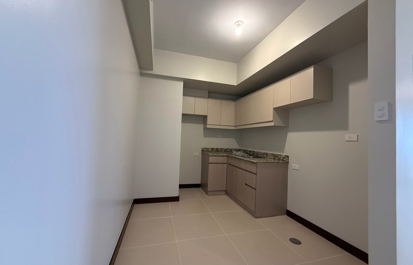 Photo 5 of 8 — 2BR condo for rent, The Oriana, Quezon City