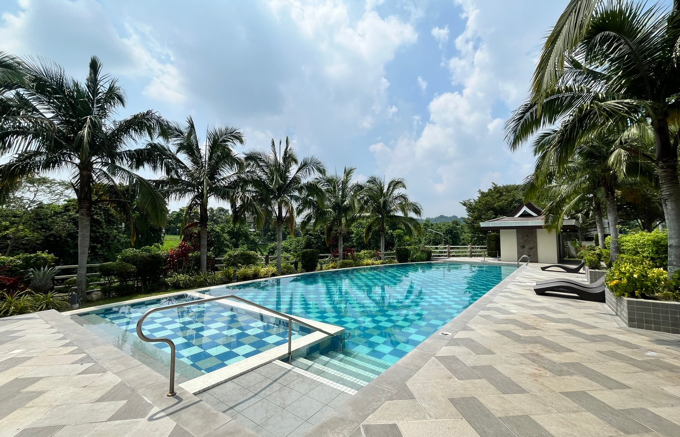 Photo 9 of 10 — Residential lot for sale, Racha Mansions, South Forbes, Silang