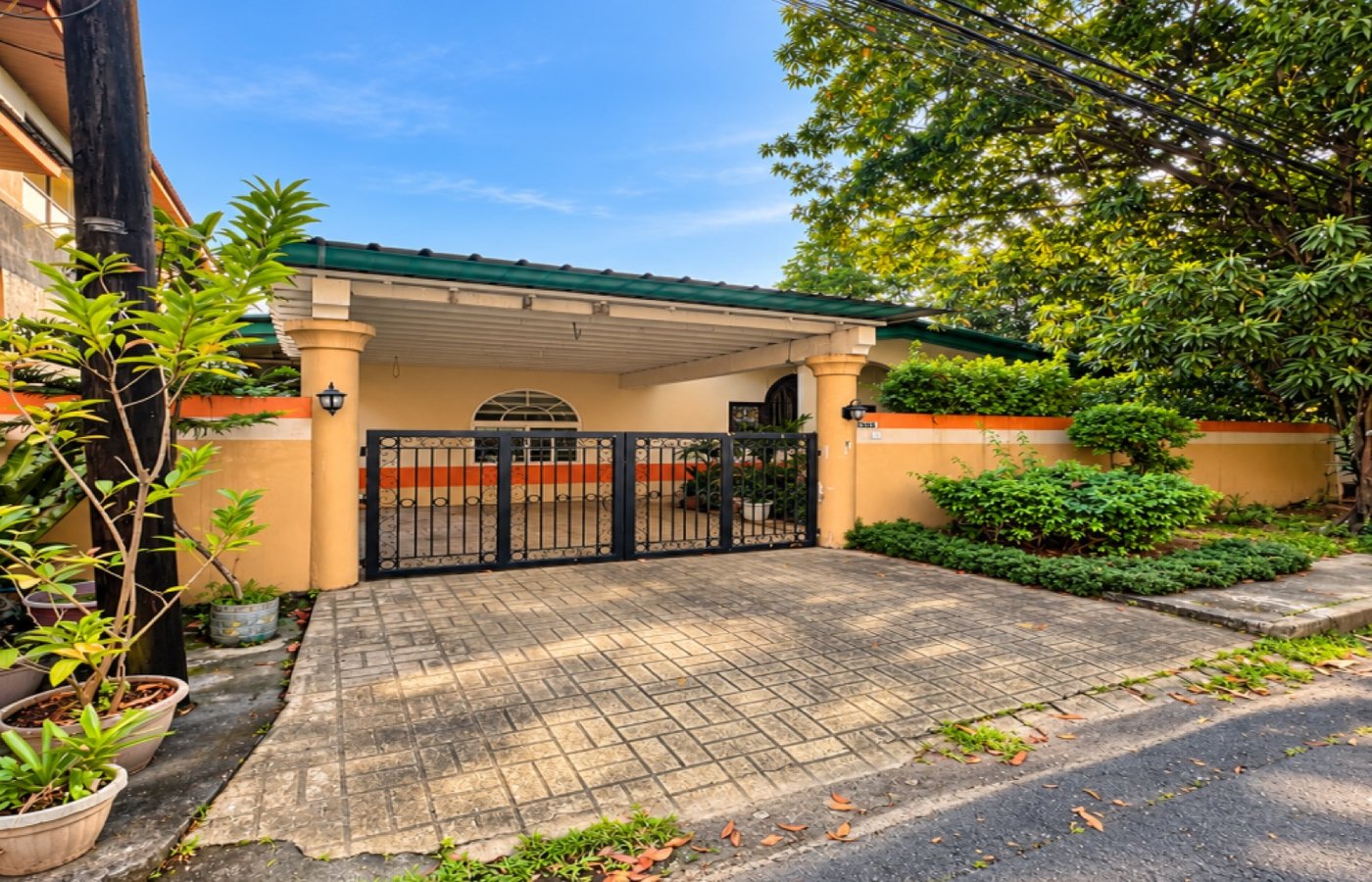 Photo 2 of 4 — House for sale, Philam Homes, Quezon City