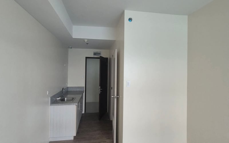 Studio and 1BR unit