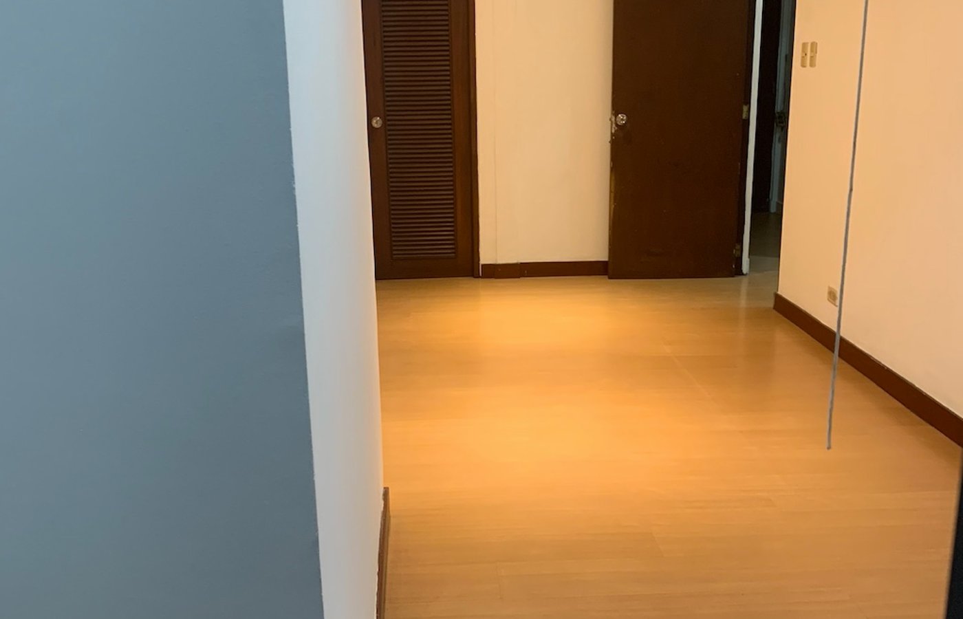 Photo 2 of 10 — 1BR condo for sale, Malayan Plaza, Pasig