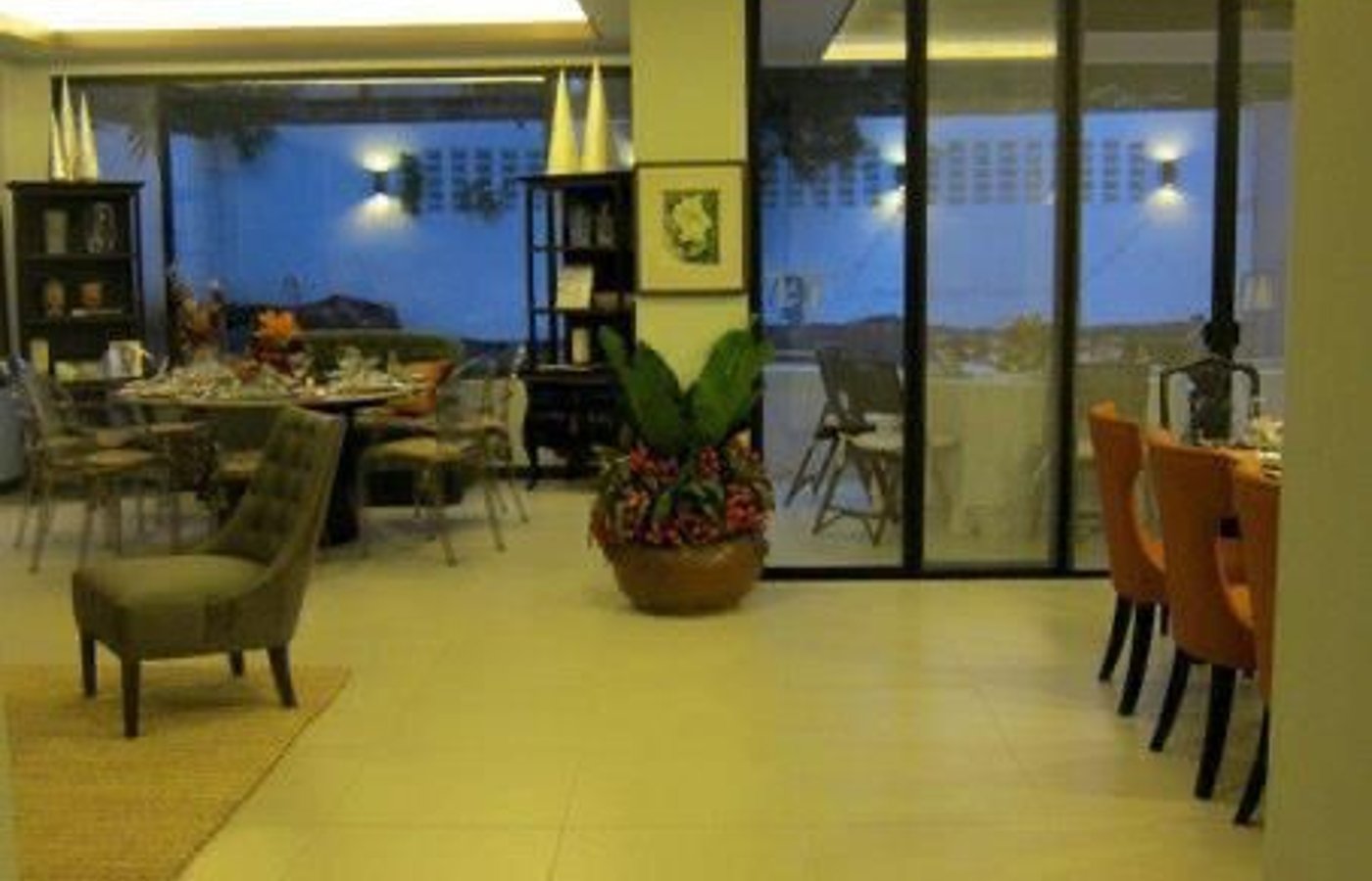 Photo 2 of 9 — 3BR house for sale, White Plains, Quezon City