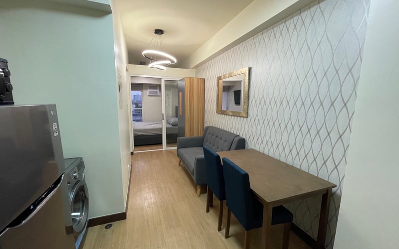 1BR Brixton Place Furnished Condominium DMCI Home Kapitolyo Pasig