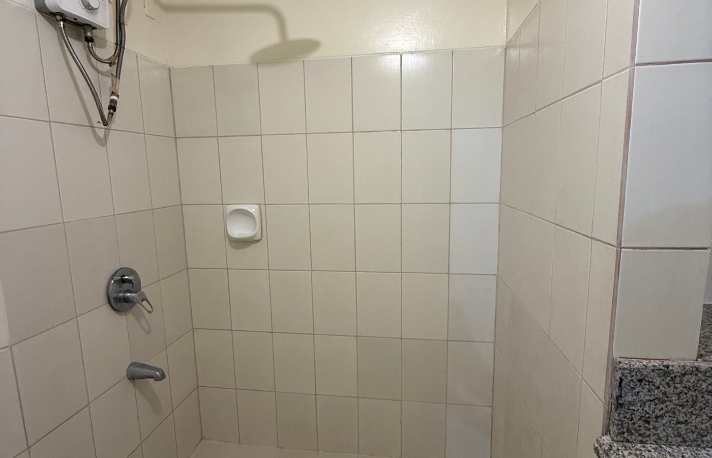 Photo 8 of 10 — 2BR condo for sale or rent, Torre De Manila, Manila