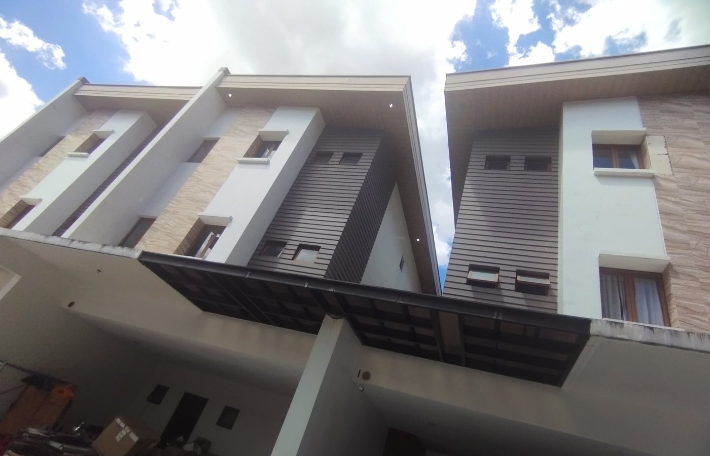 23 Acacia Street New Manila Detached Home in Exclusive 5-Unit Compound