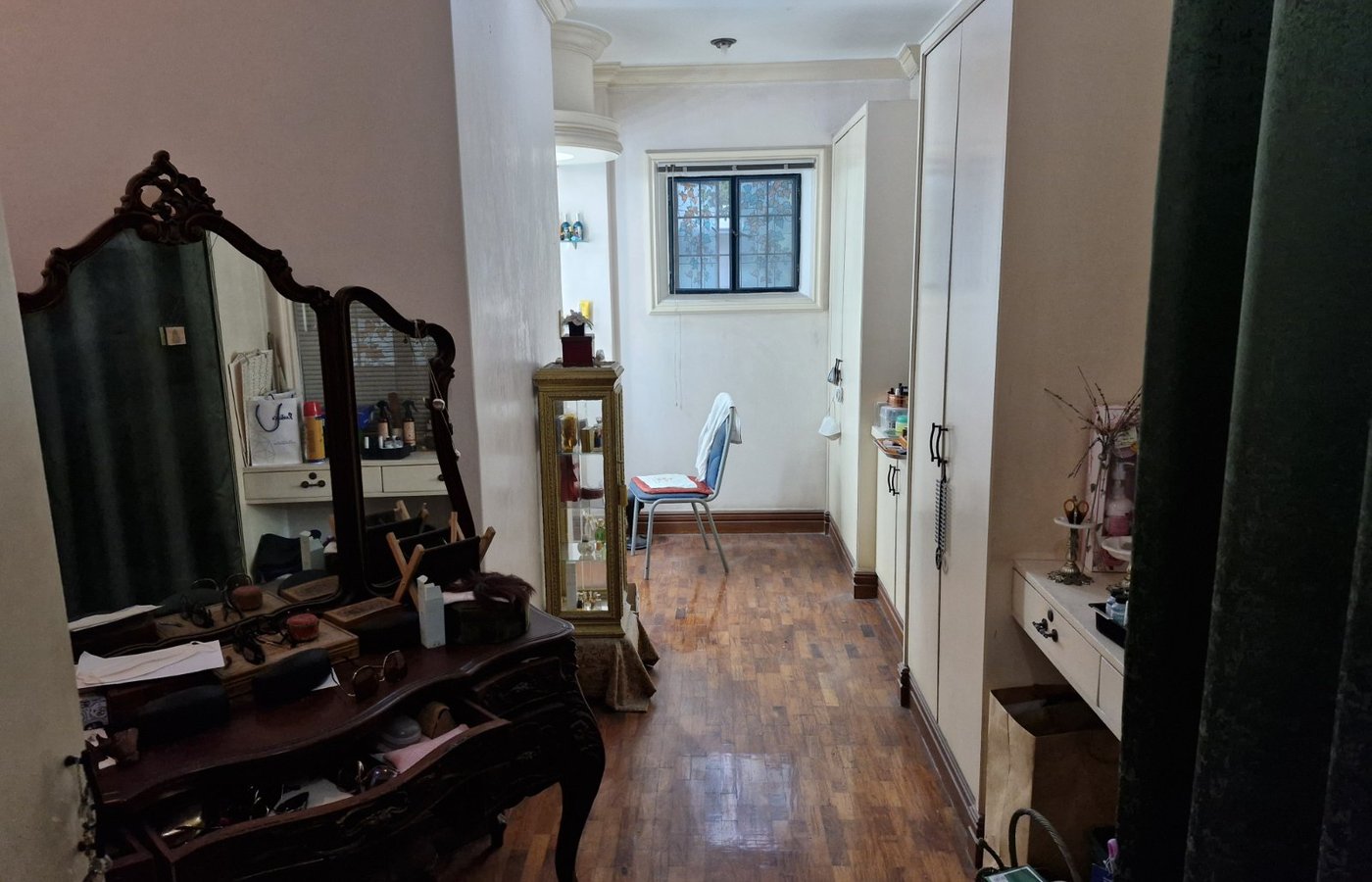 Photo 3 of 10 — 5BR house for sale, Ayala Alabang Village, Muntinlupa
