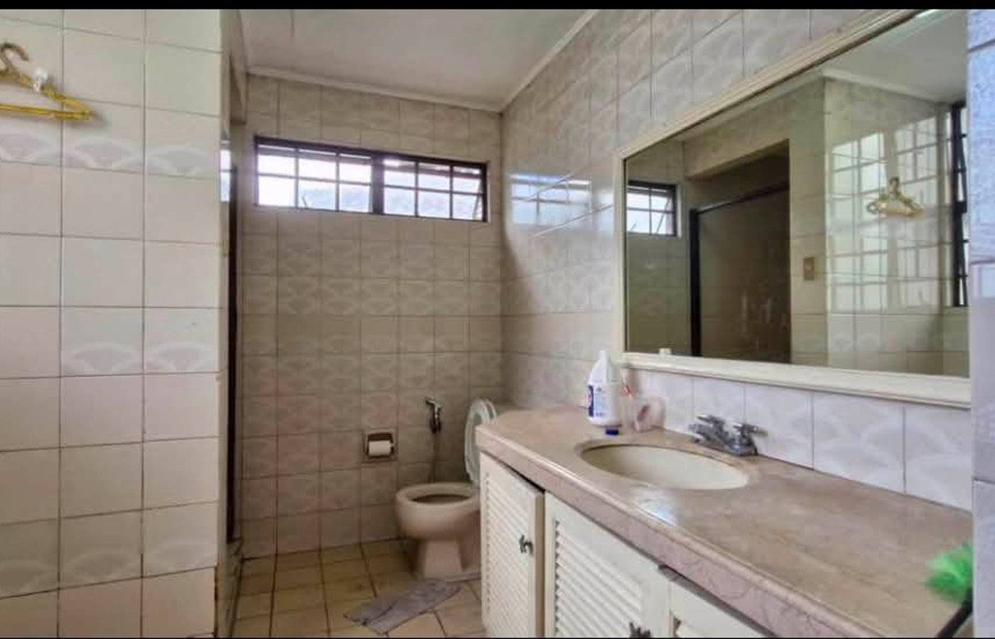 Photo 7 of 9 — 4BR house for sale, Acropolis, Quezon City