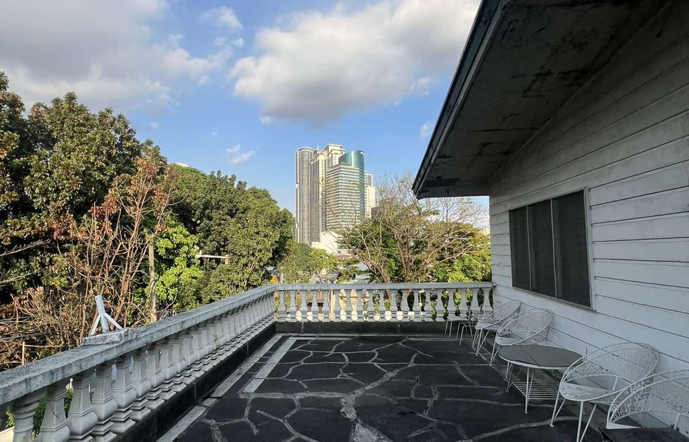 Photo 4 of 10 — 4BR house for sale, White Plains, Quezon City
