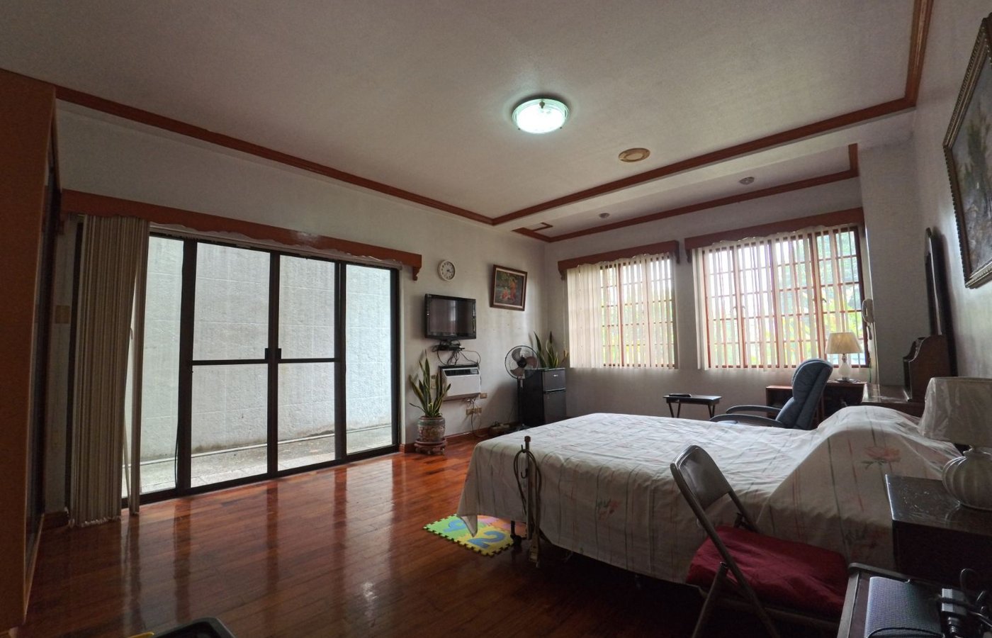 Photo 6 of 10 — 5BR house for sale, Loyola Grand Villas, Quezon City