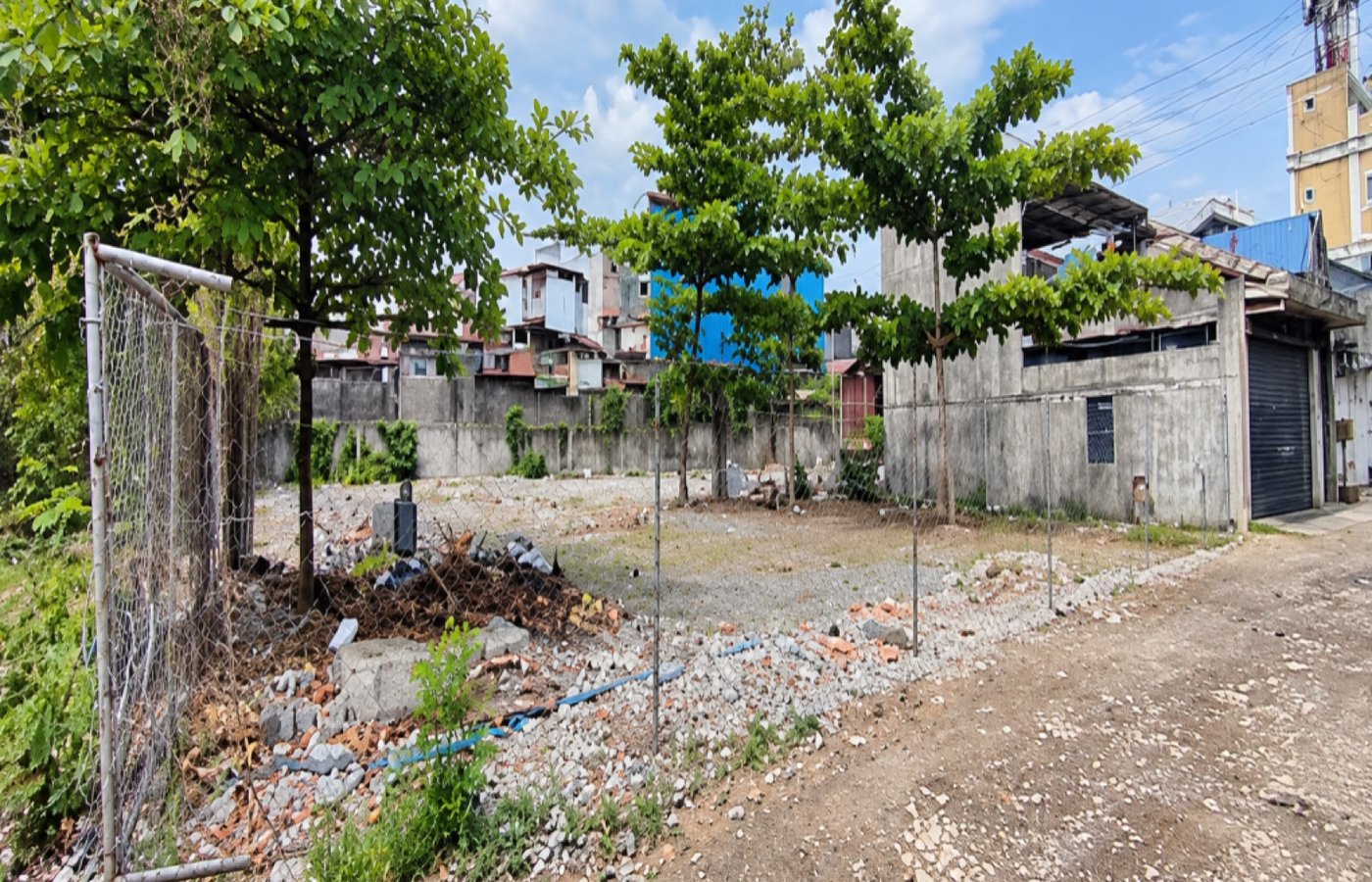 Photo 2 of 3 — Commercial lot for sale, Quezon City