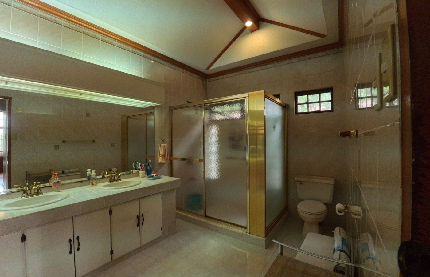 Photo 9 of 10 — 5BR house for sale, Loyola Grand Villas, Quezon City