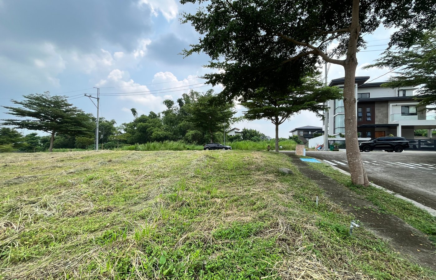 Photo 7 of 10 — Residential lot for sale, Racha Mansions, South Forbes, Silang