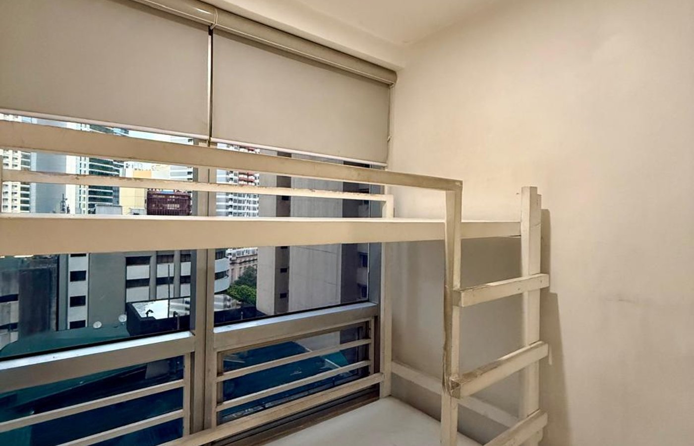 Photo 4 of 10 — 2BR condo for sale, Easton Place Condominium, Makati