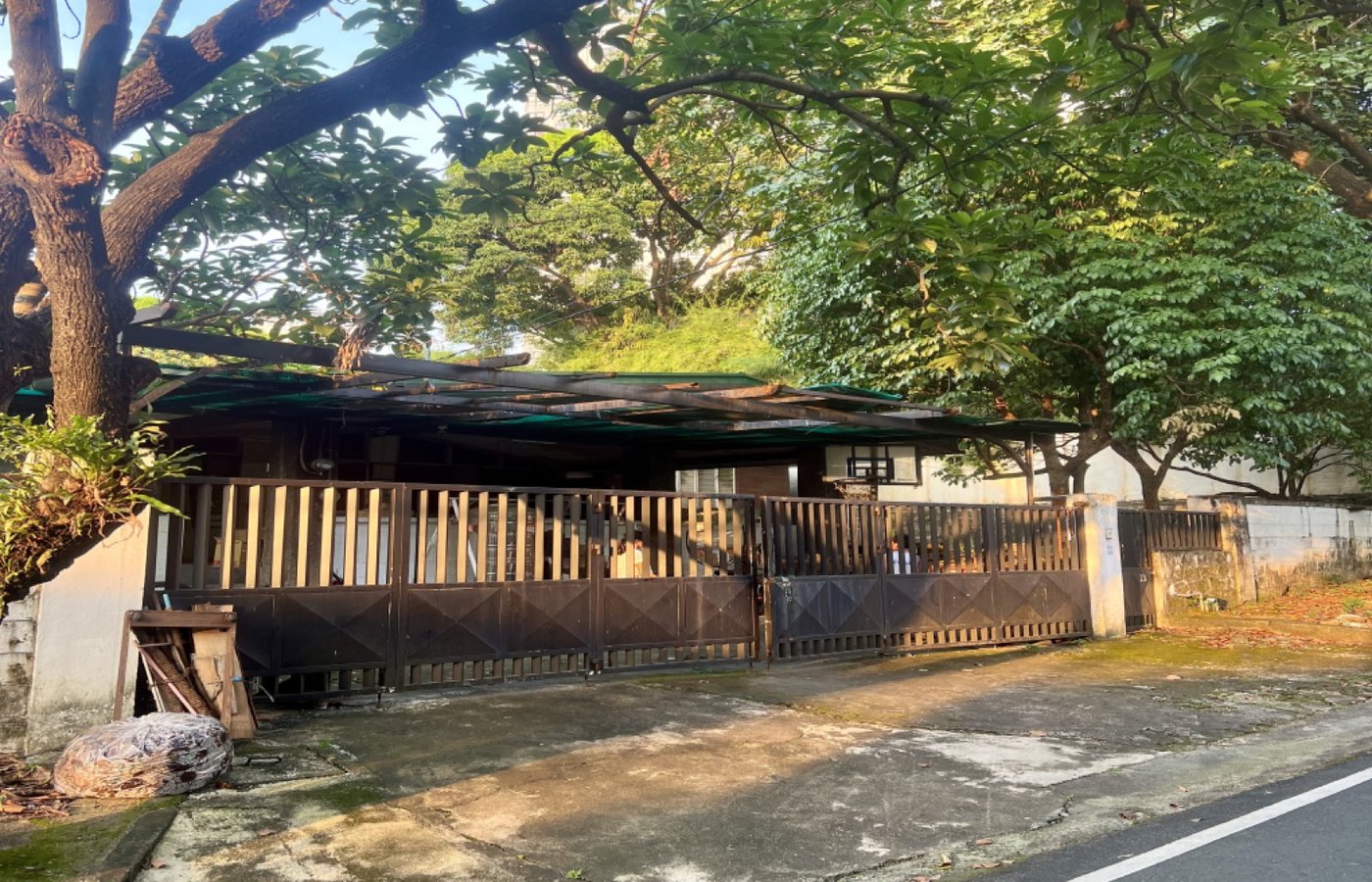Photo 1 of 6 — Residential lot for sale, Philam Homes, Quezon City