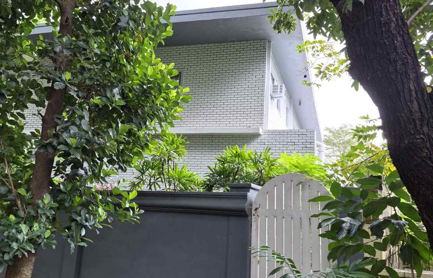 Photo 2 of 10 — 4BR house for sale, Magallanes Village, Makati