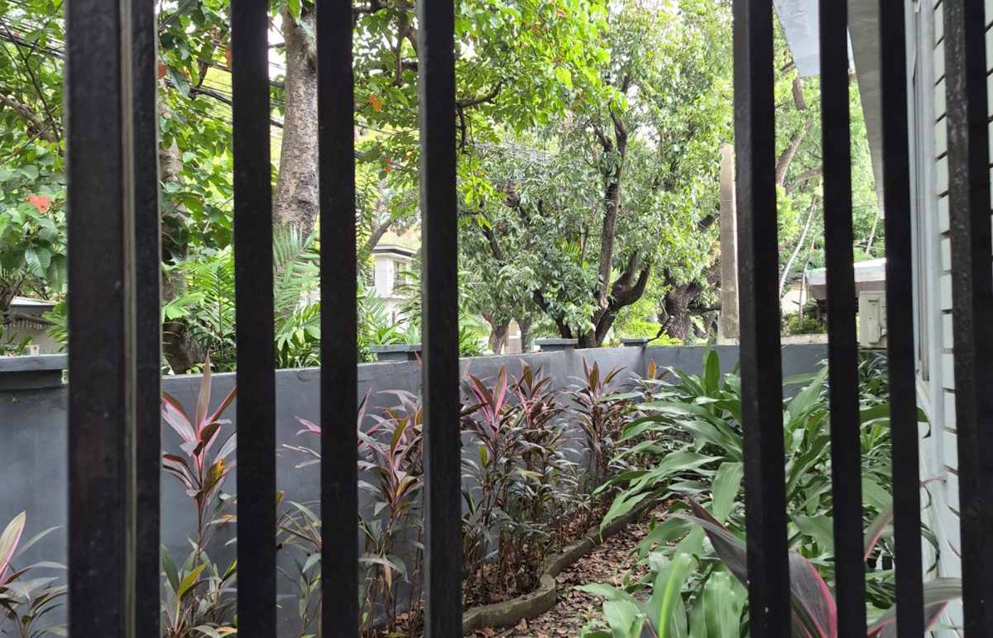 Photo 8 of 10 — 4BR house for sale, Magallanes Village, Makati