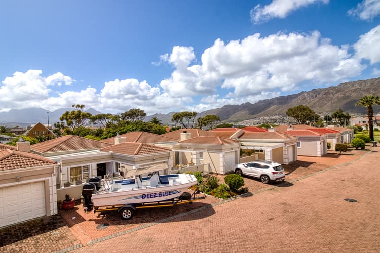 Main property image