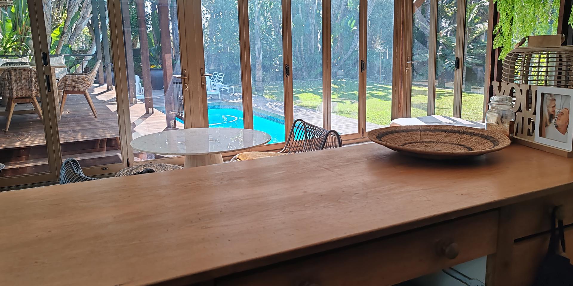 Image 2 of 6
