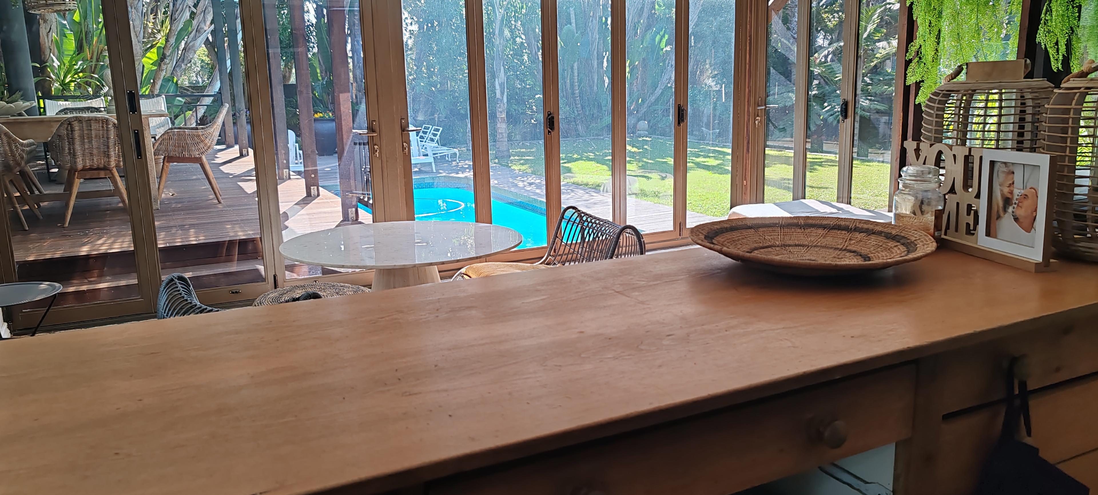 Image 2 of 6