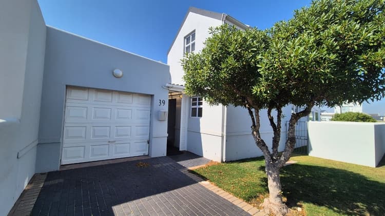Main property image