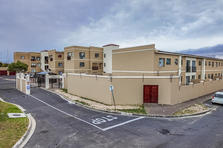 Main property image