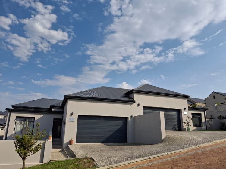 Main property image