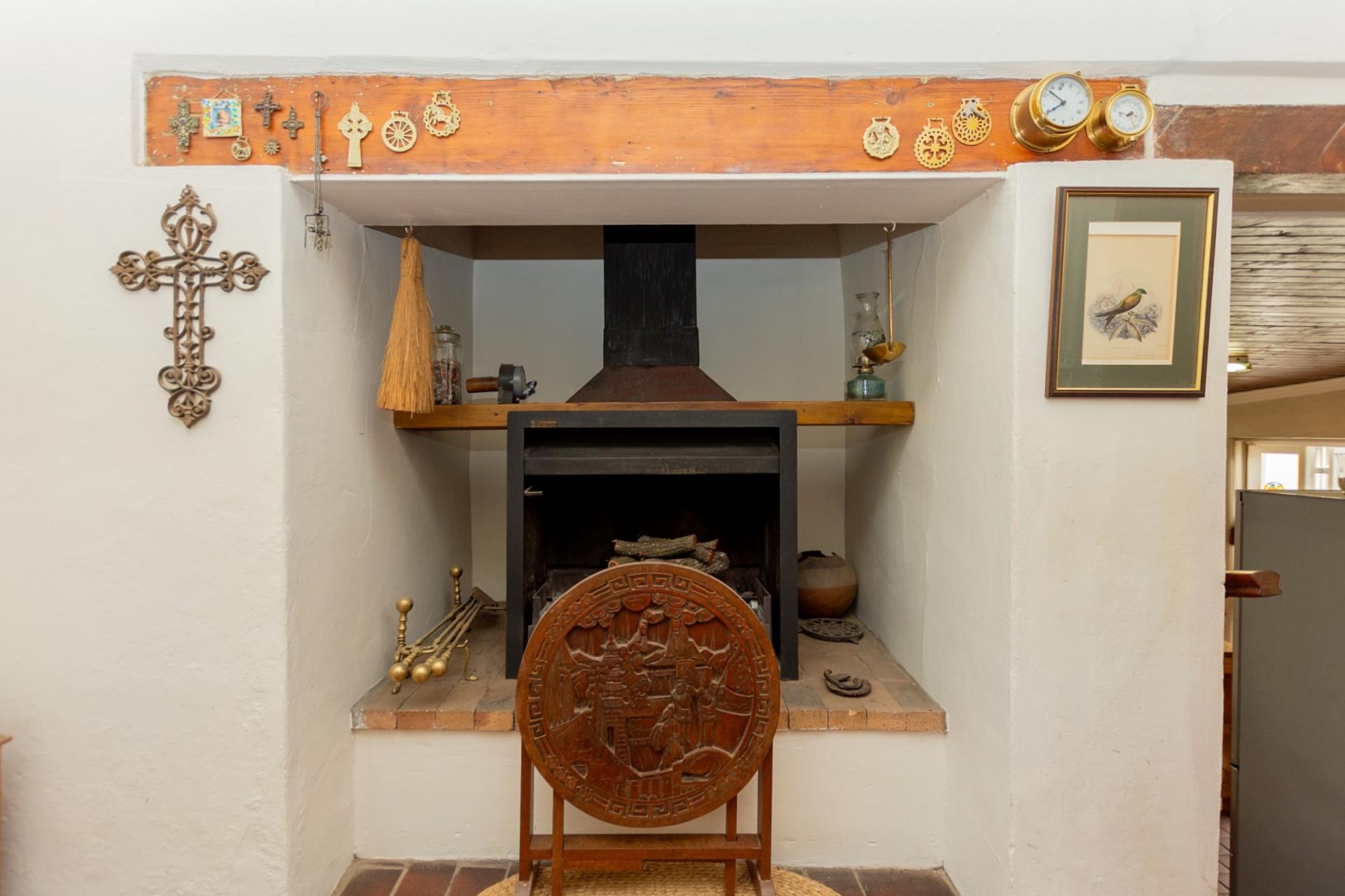 Image 3 of 6