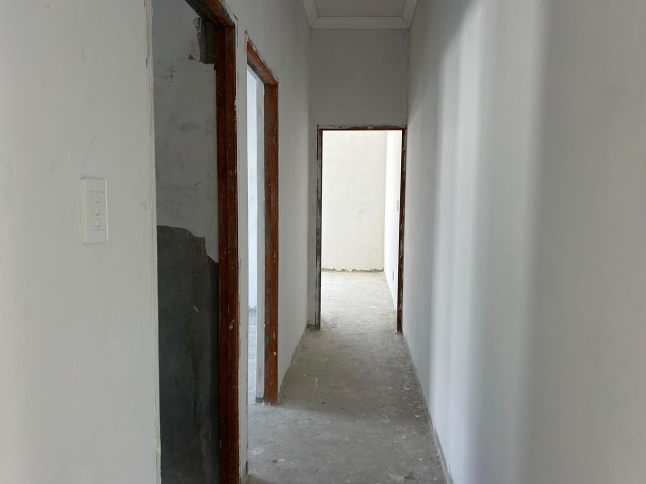Image 4 of 6