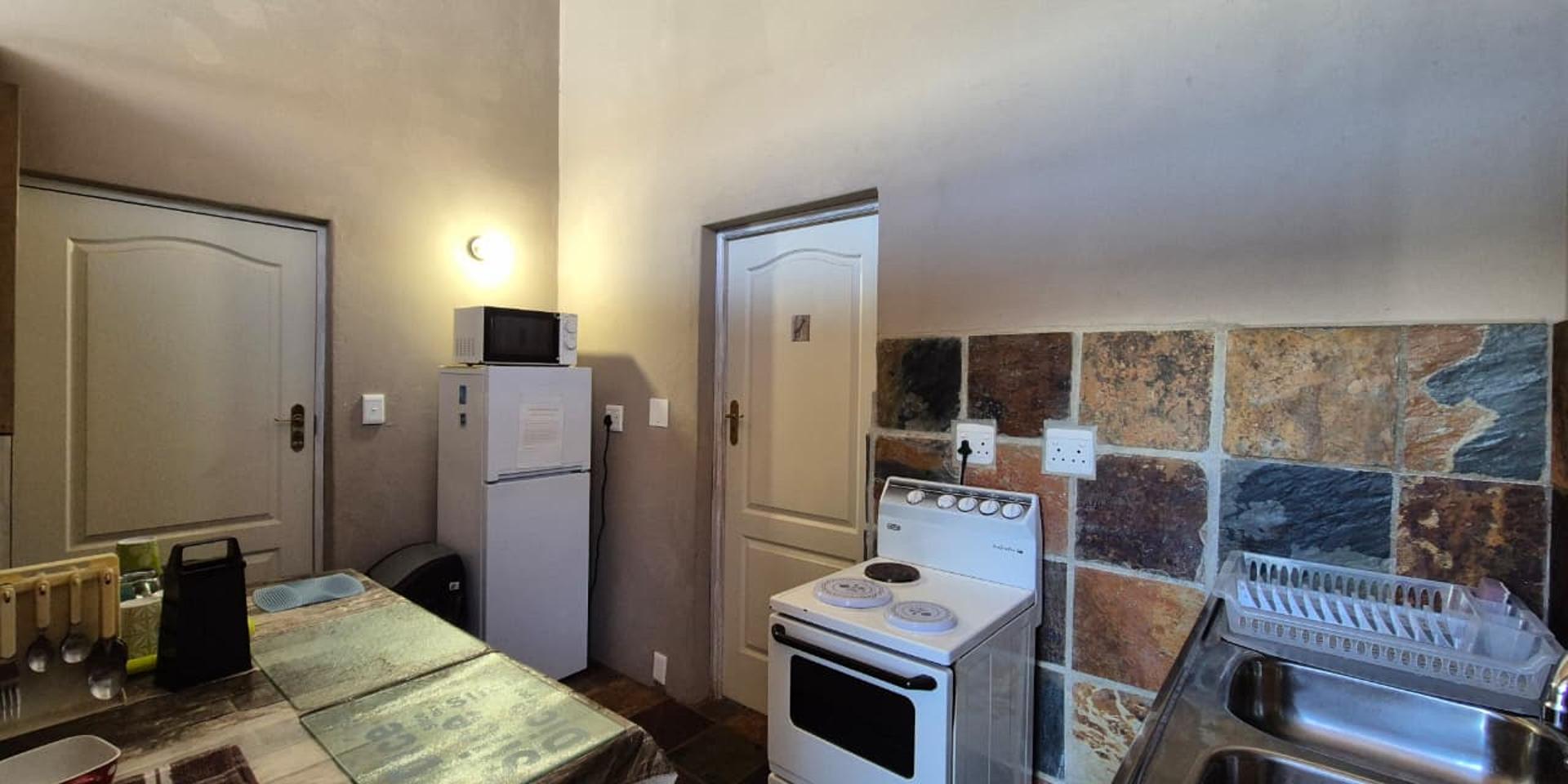 Image 4 of 6