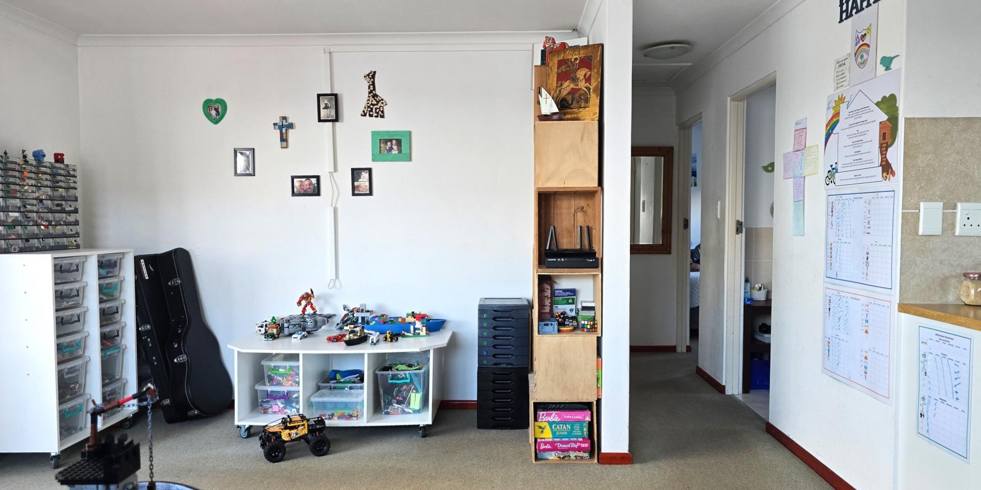 Image 4 of 6