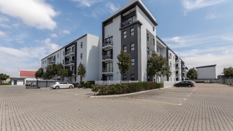 Main property image