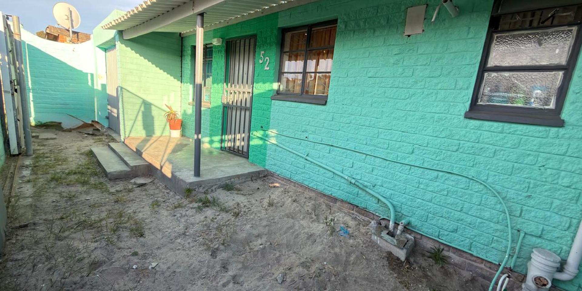 Image 3 of 6