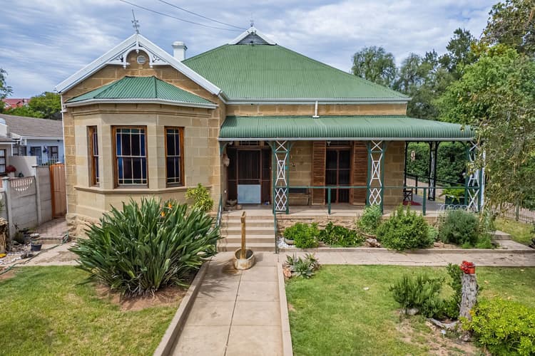 Main property image