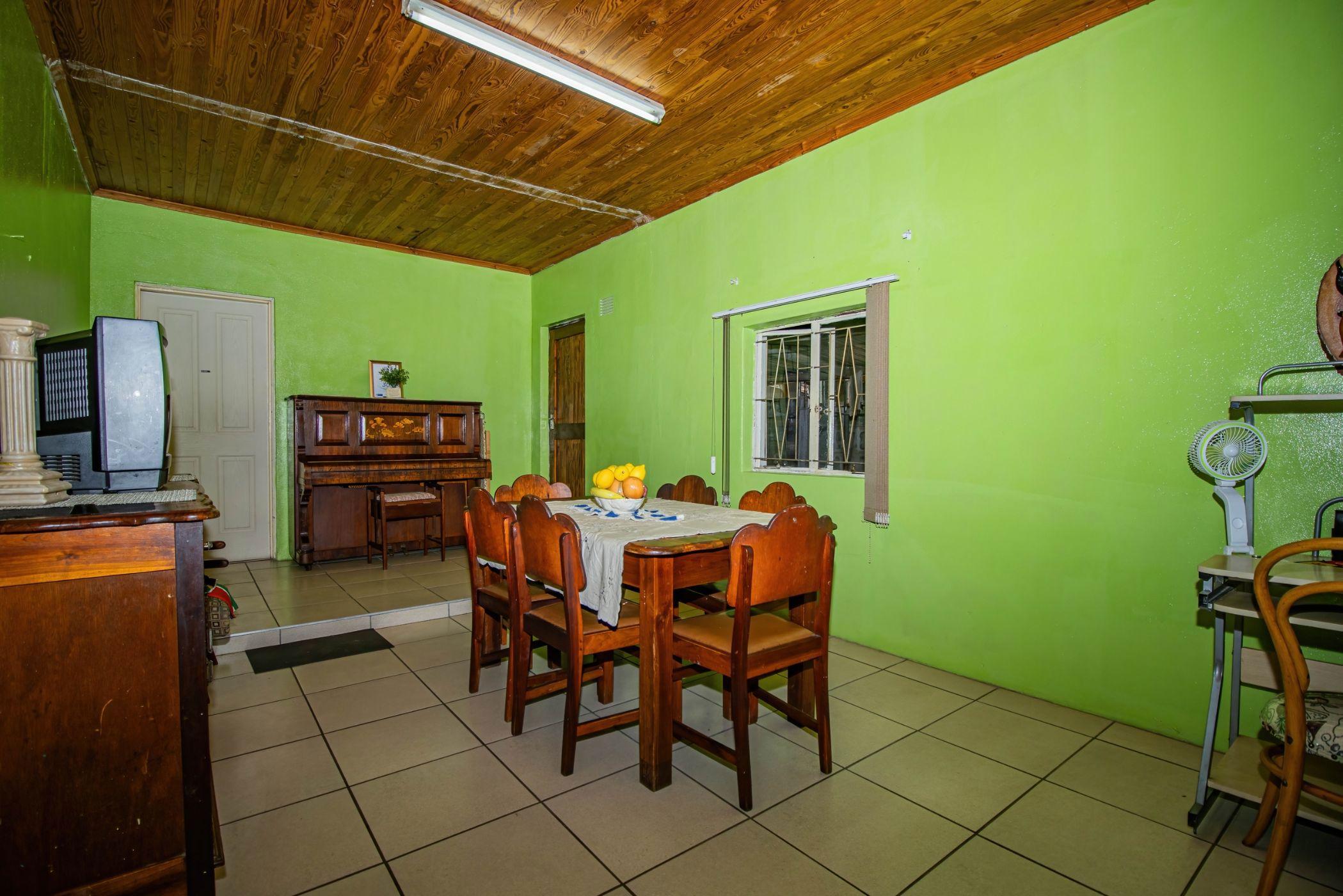 Image 5 of 6