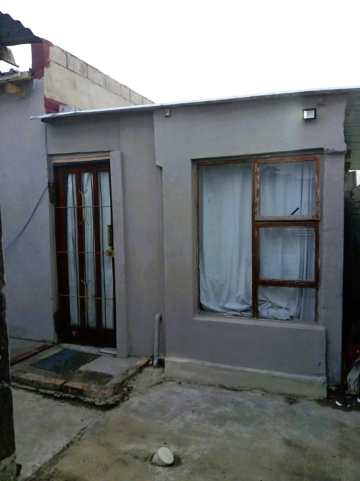Image 2 of 6