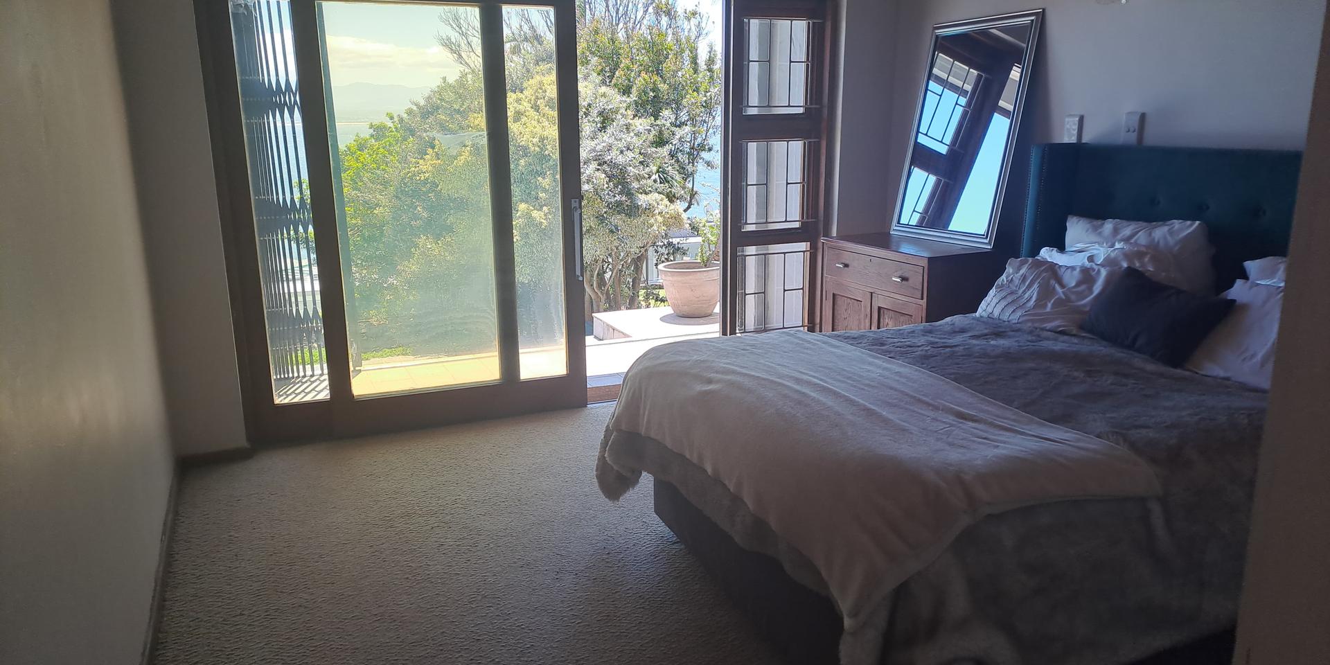 Image 5 of 6