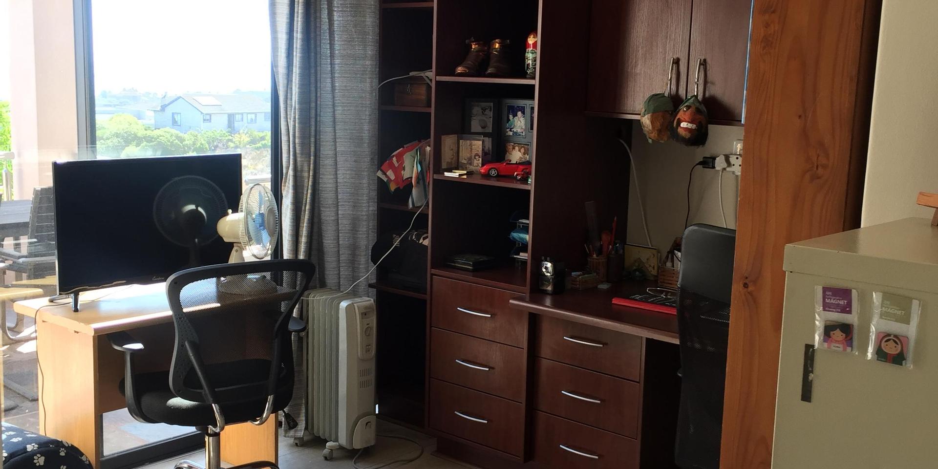 Image 5 of 6