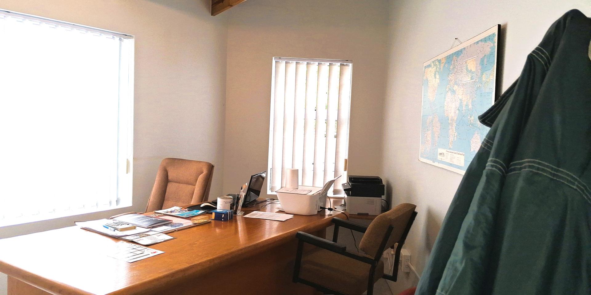 Image 3 of 6