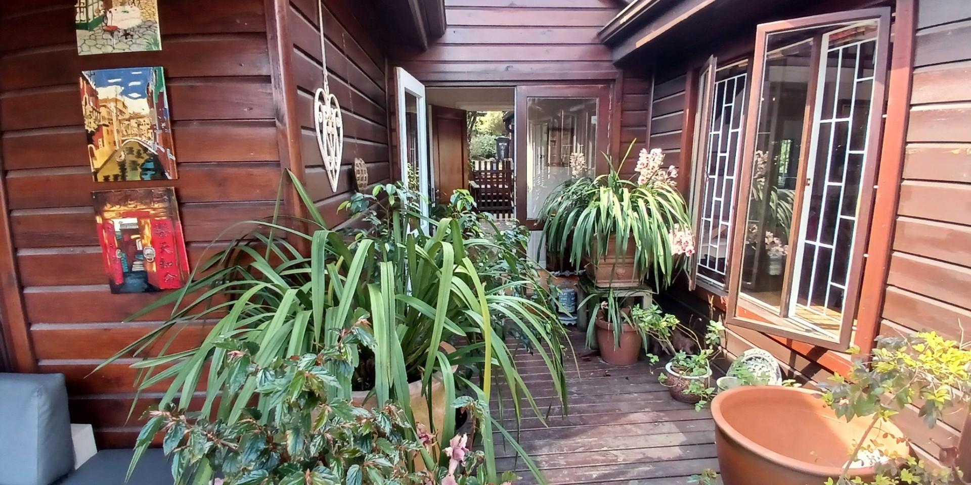 Image 3 of 6