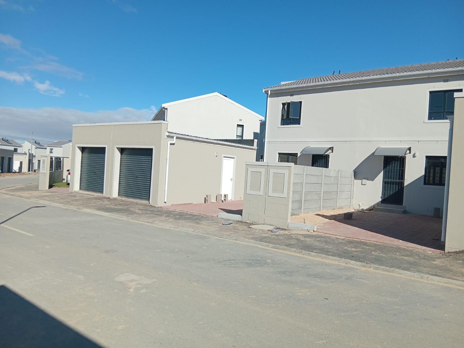 Image 4 of 6