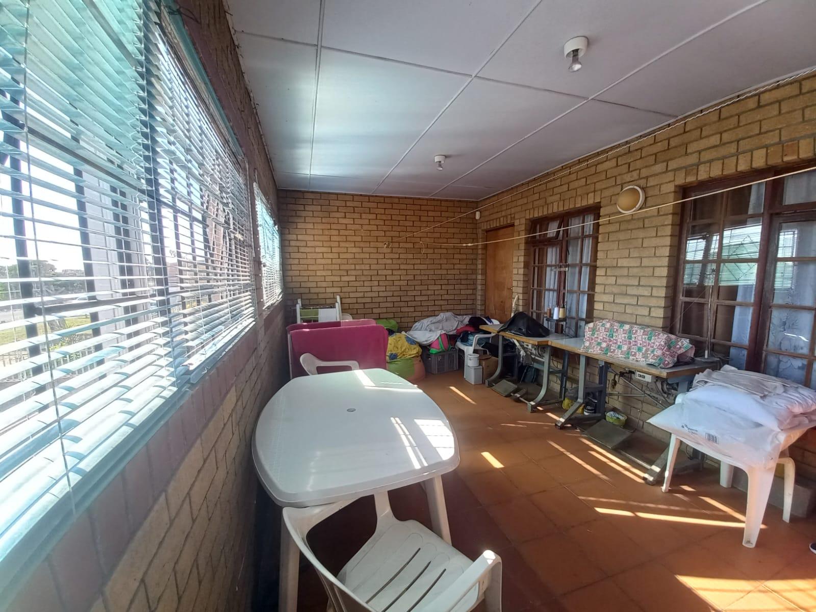 Image 12