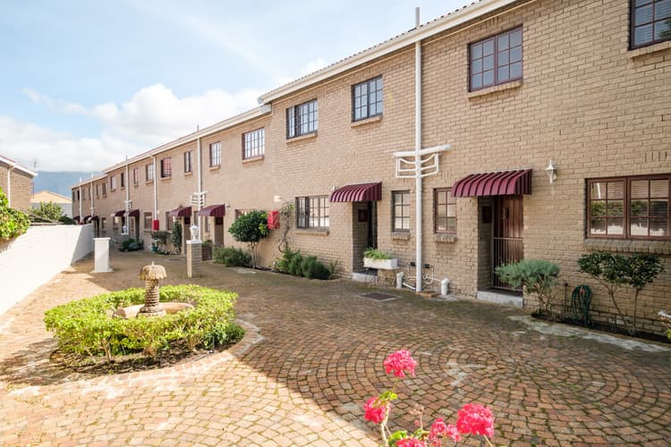 Main property image