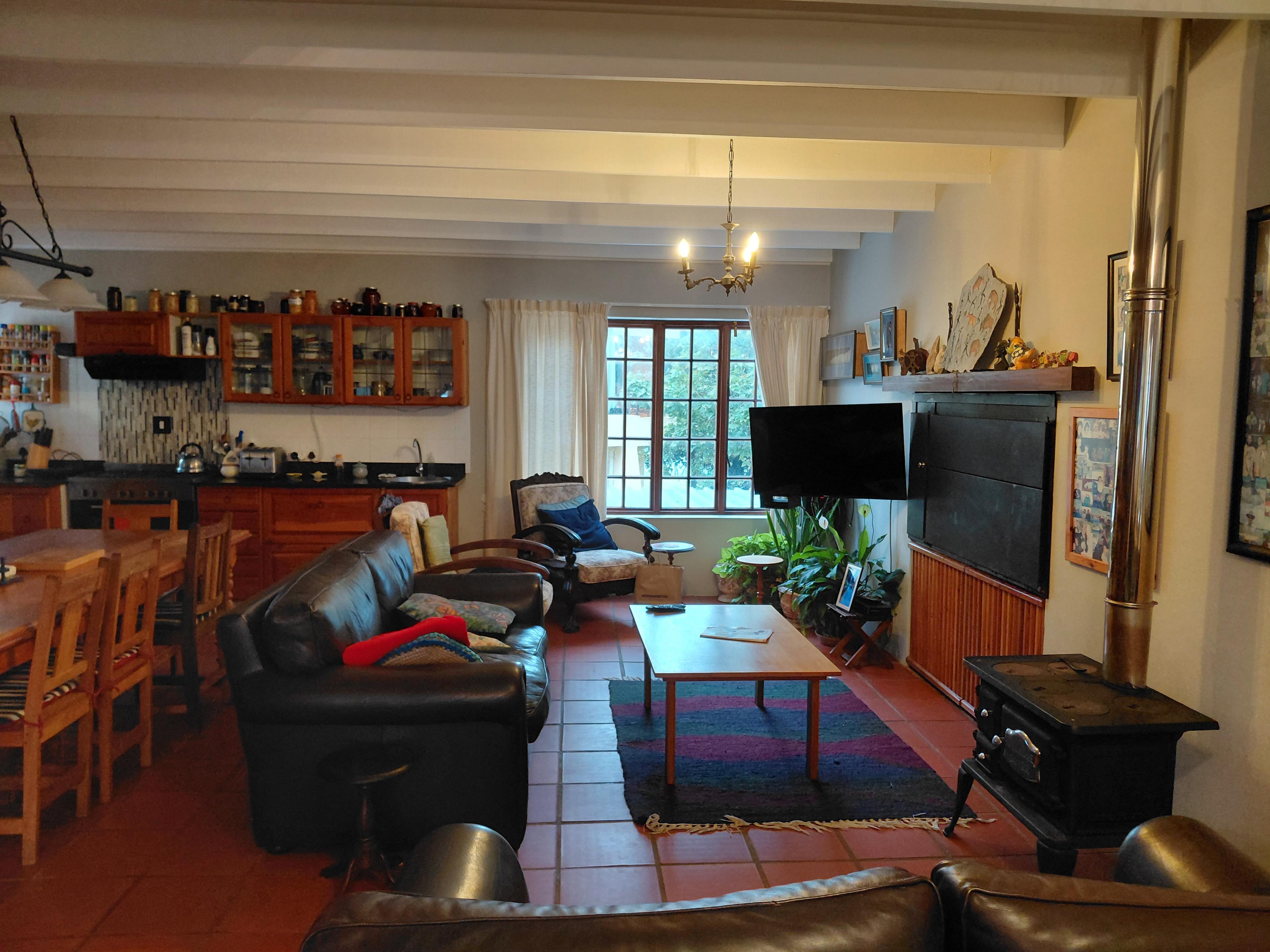 Image 4 of 6